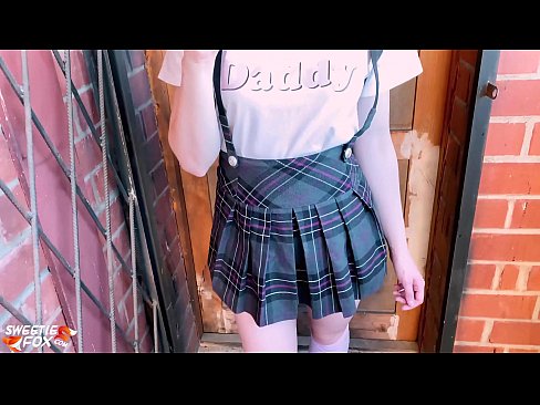 ❤️ Schoolgirl Sucks a dick gu domhainn agus fucks an àite clasaichean. ️❌  Bhidio fucking  aig gd.extraclasswork.ru ❌❤